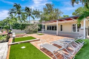 Building Photo - 5200 Riviera Dr