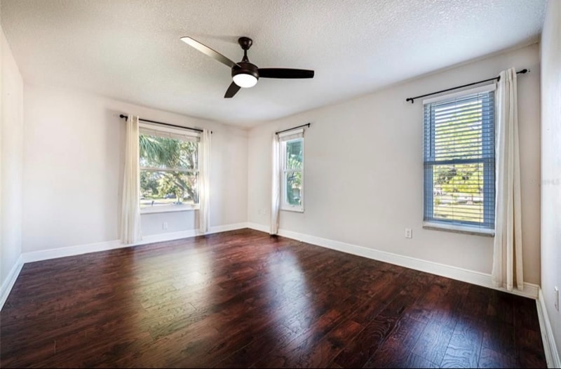 Building Photo - 1599 Brae-Moor Ln