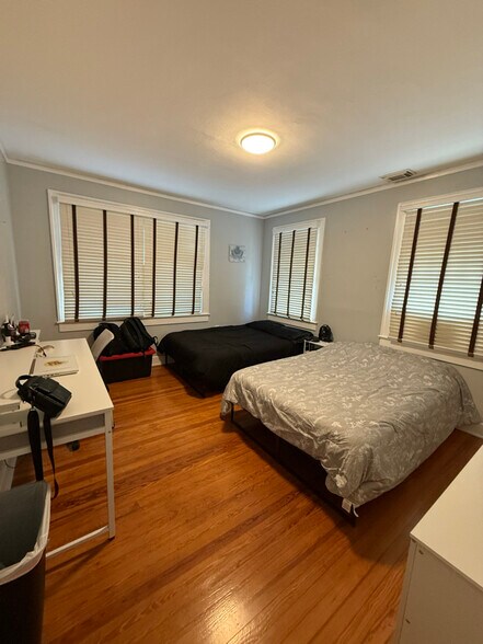 Building Photo - 1011 Boston Ave