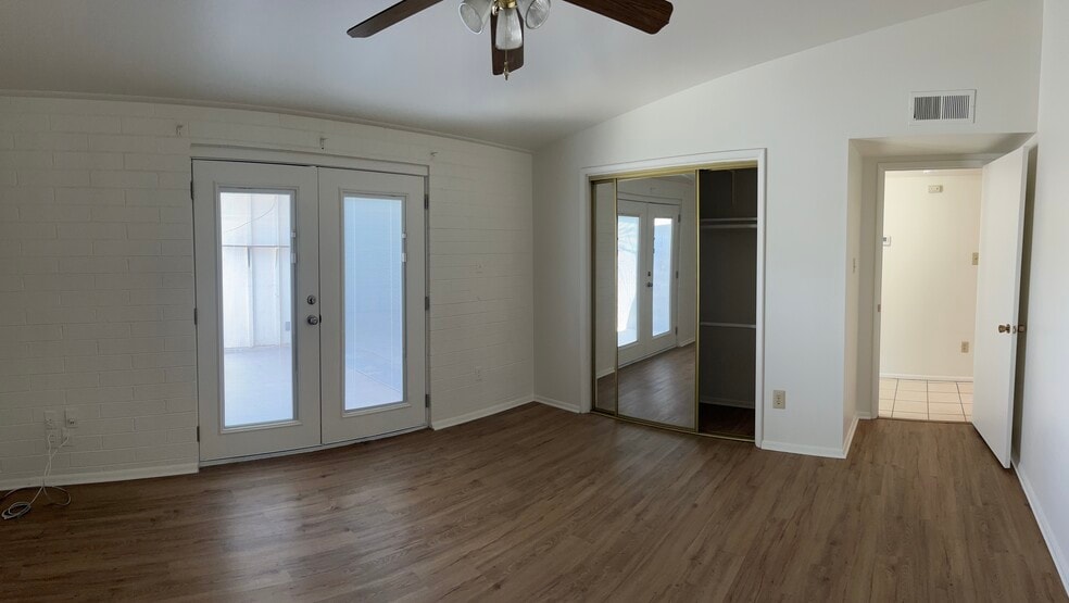 Bedroom - 10464 W Oakmont Dr