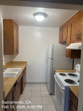 Building Photo - 5966 Walerga Rd