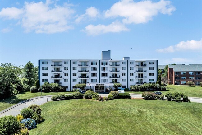 Building Photo - 135 Scranton Ave