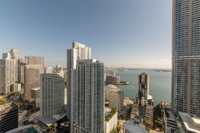 Building Photo - 1010 Brickell Ave