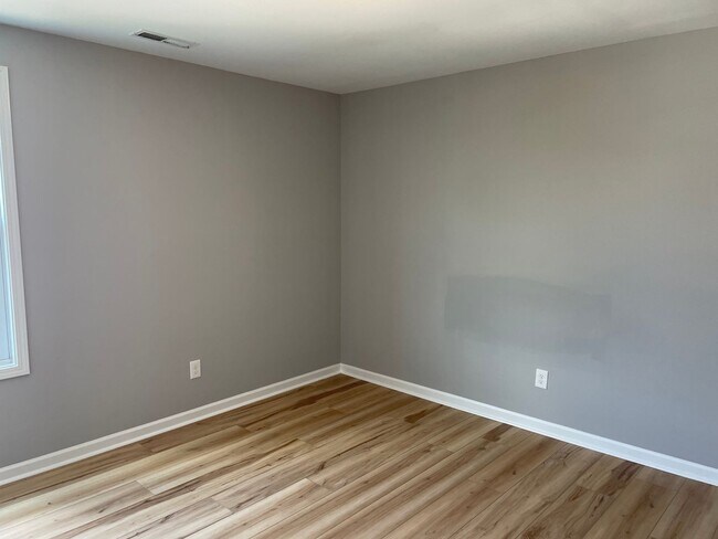 Building Photo - Coming Soon 3 Bedroom 2.5 Bathroom in Grayson Park Leland NC