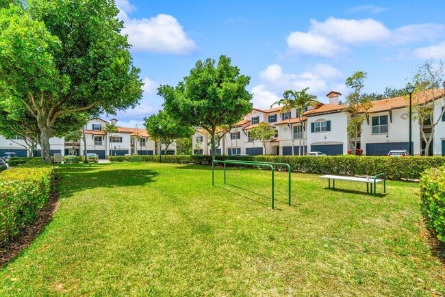 Building Photo - 4719 N Prive Cir
