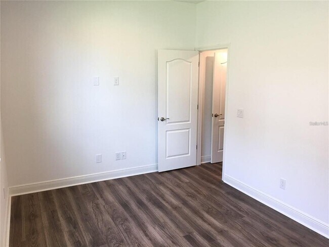 Building Photo - 9124 Merlon Dr
