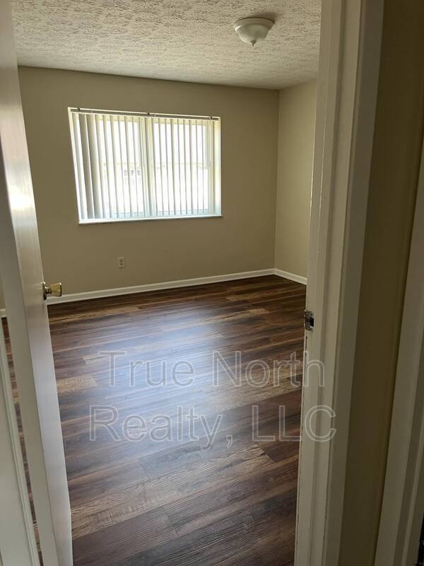 Building Photo - 3099 Jackielane Dr