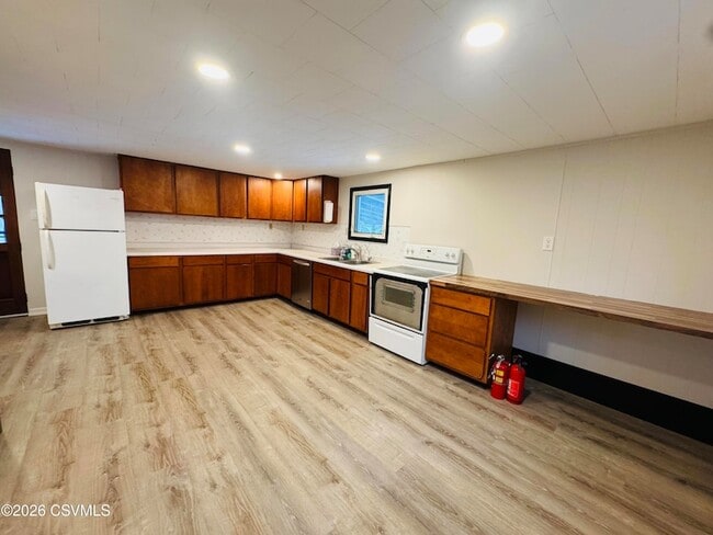 Building Photo - 46 Heberling Rd