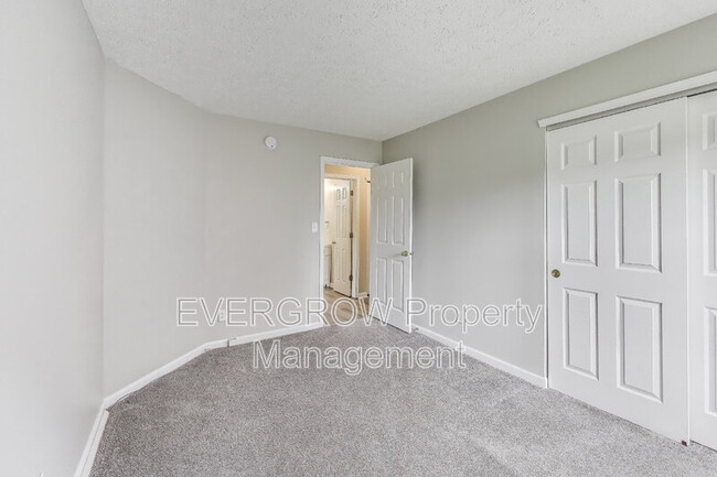 Building Photo - 8033 Painted Pony Dr