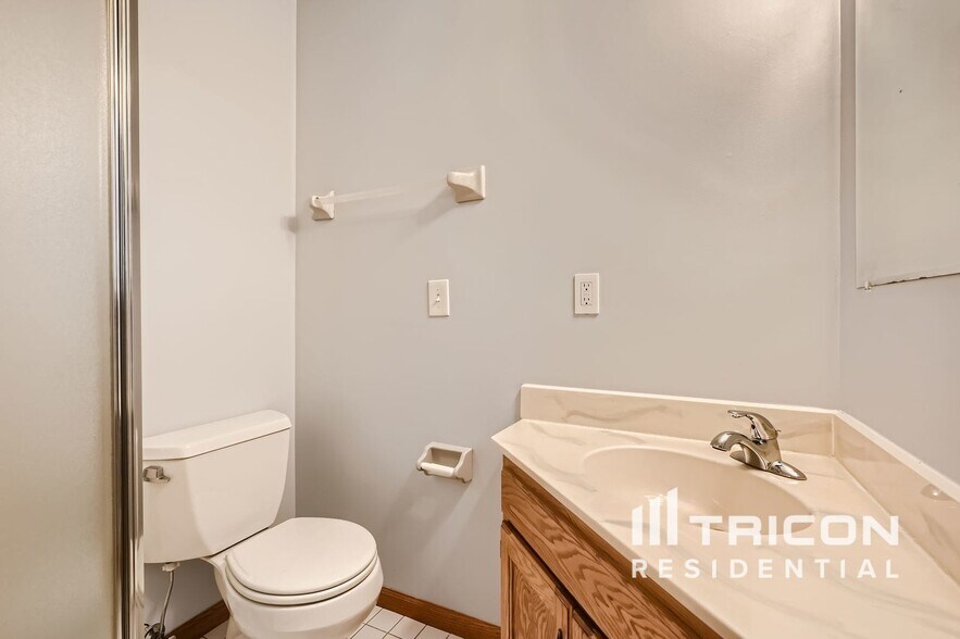 Building Photo - 54 Rosewood Dr