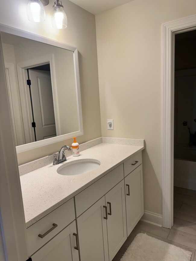 Building Photo - 854 Clear Spring Dr