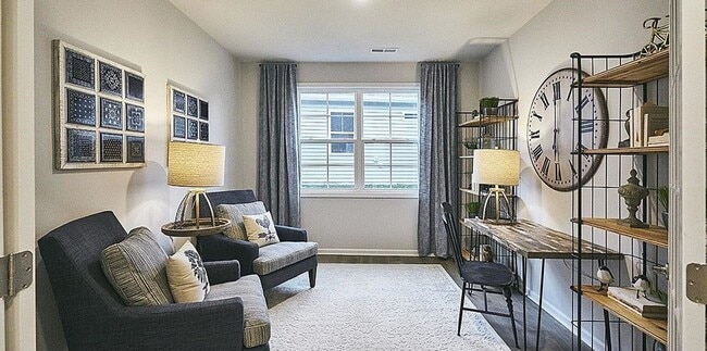 Building Photo - 3 Bedroom / 3 Bath Single Family Home near Brier Creek with 1st floor living!