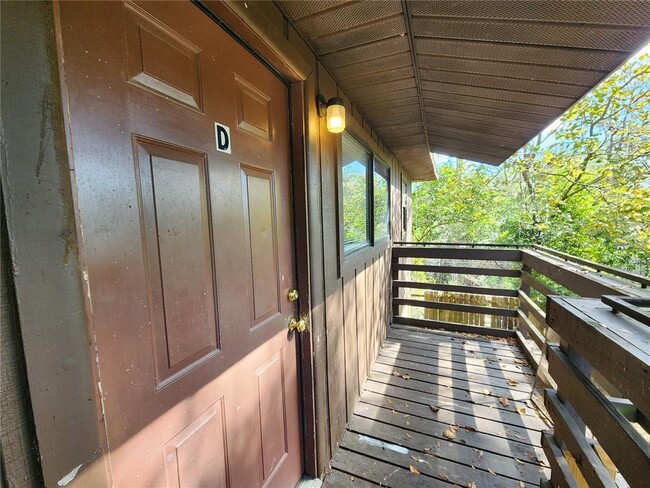 Building Photo - 701 SW 67th Terrace