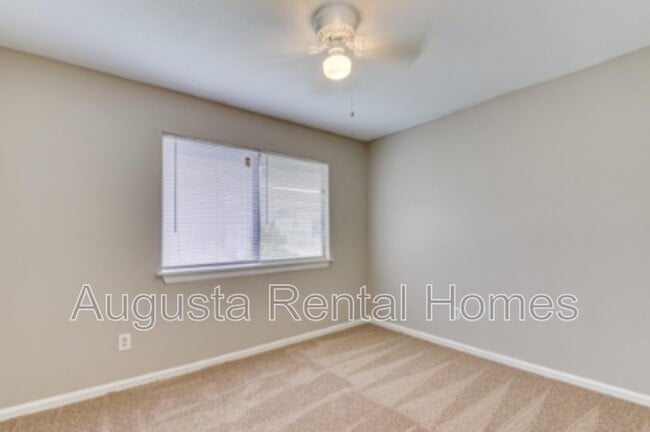 Building Photo - 3006 Strickland Ct