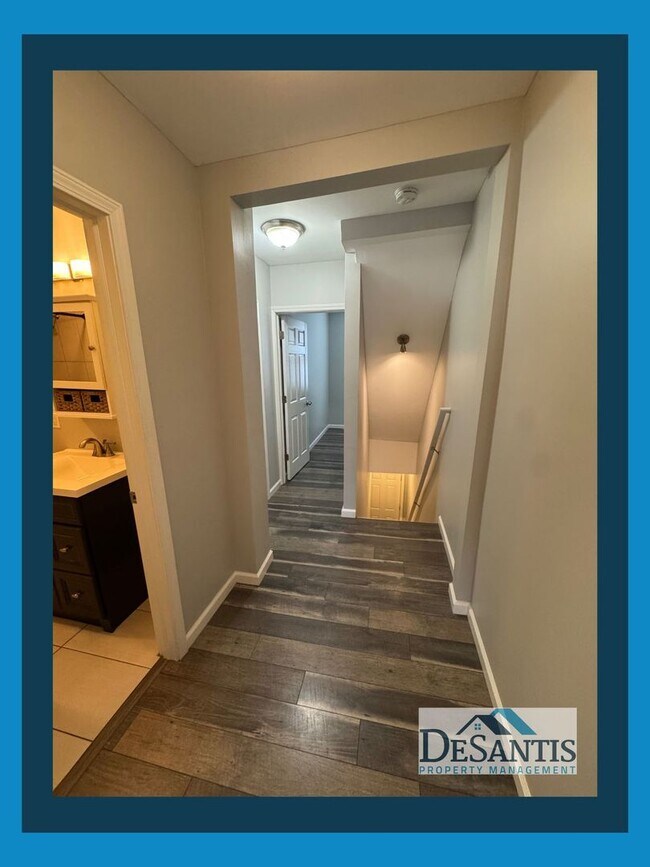 Building Photo - Spacious 4-Bedroom Home with Classic Charm...