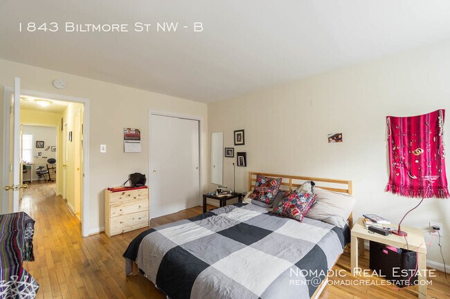 Building Photo - 1843 Biltmore St NW