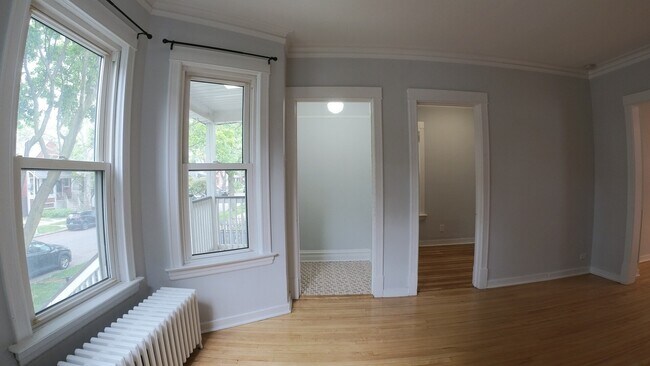 Building Photo - 4219 N Albany Ave