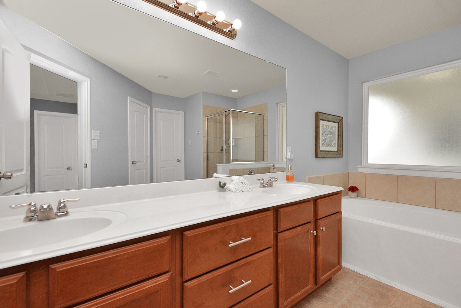 Building Photo - 18407 Early Grn Trl