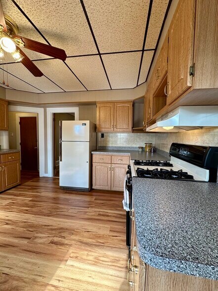 Building Photo - 6 Trull St