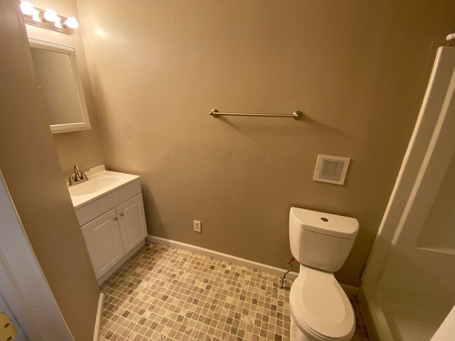 Building Photo - Hunter Ave 1438-1440 MLR