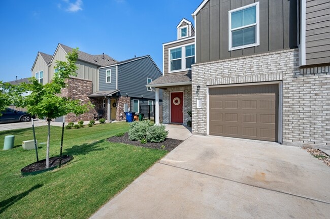 Building Photo - 7317 Sparkling Light Dr