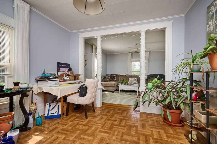 Building Photo - 46 Garfield Ave