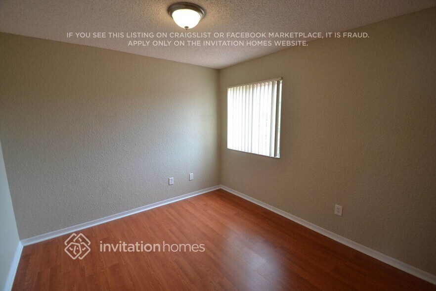 Building Photo - 1614 SW 158th Terrace