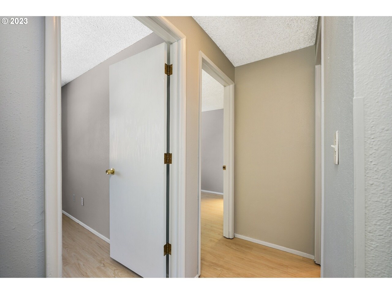 Building Photo - 1470 SE Walnut St