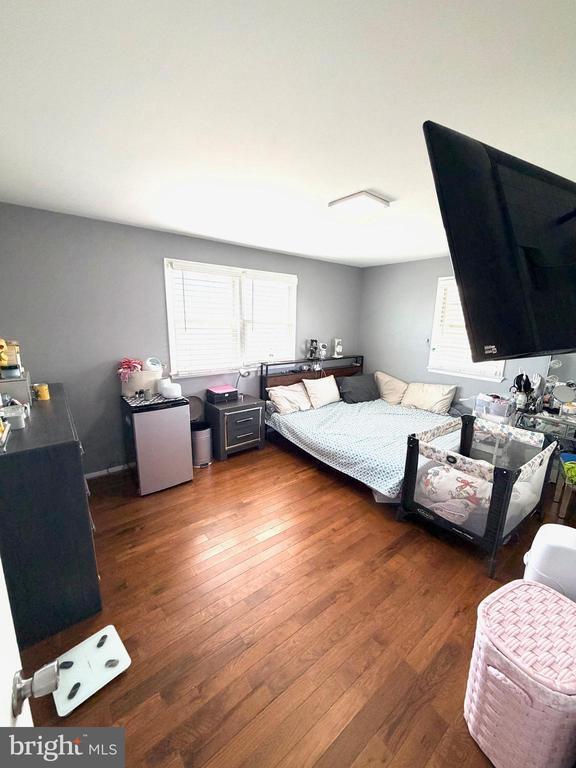 Building Photo - 7410 Dickenson St