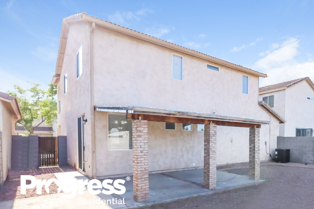 Building Photo - 111 N 65th Dr