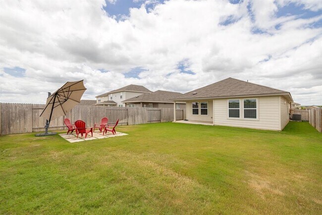 Building Photo - 200 Outlaw Dr