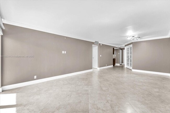 Building Photo - 2401 Collins Ave