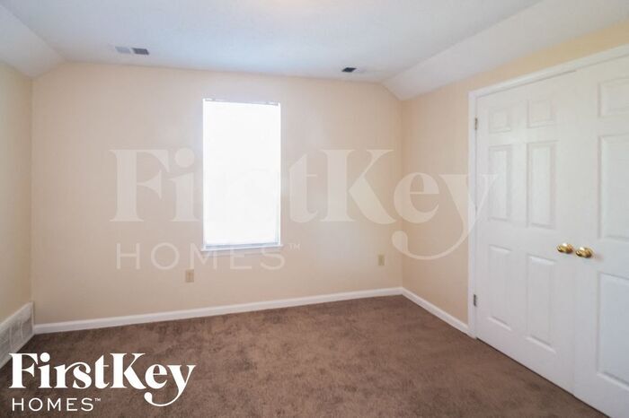 Building Photo - 7435 Bridle Cove
