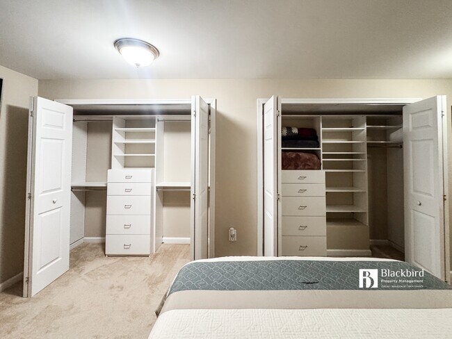 Building Photo - 13615 Tree Leaf Ct