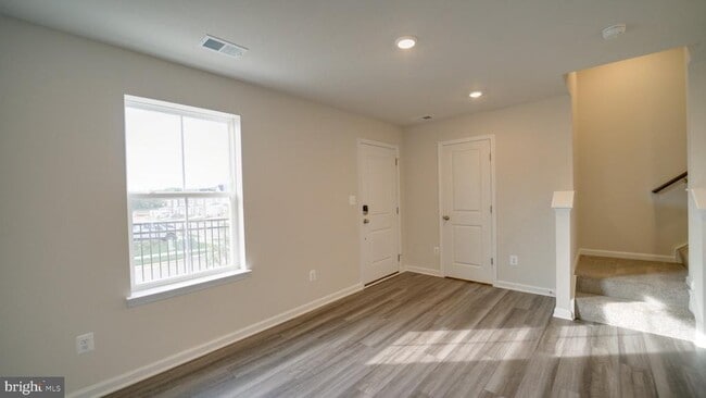 Building Photo - 1350 Red Clover Ln