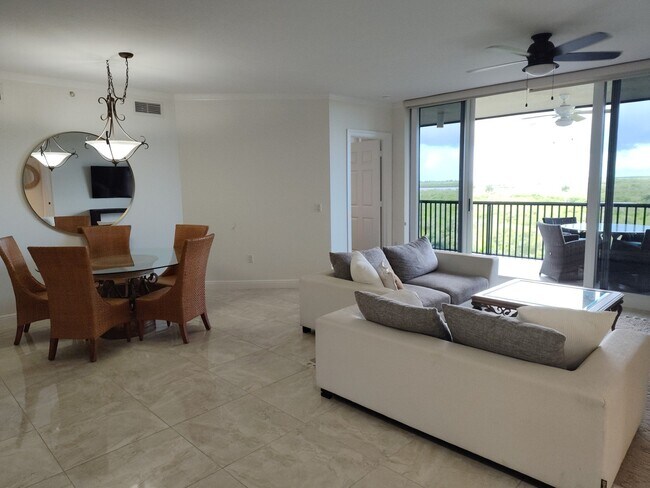 Building Photo - 1065 Borghese Ln