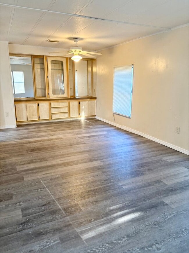 Building Photo - QUIET SETTING IN SUMMERFIELD