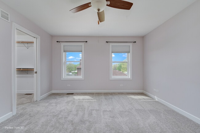 Building Photo - 900 Ashford Ln