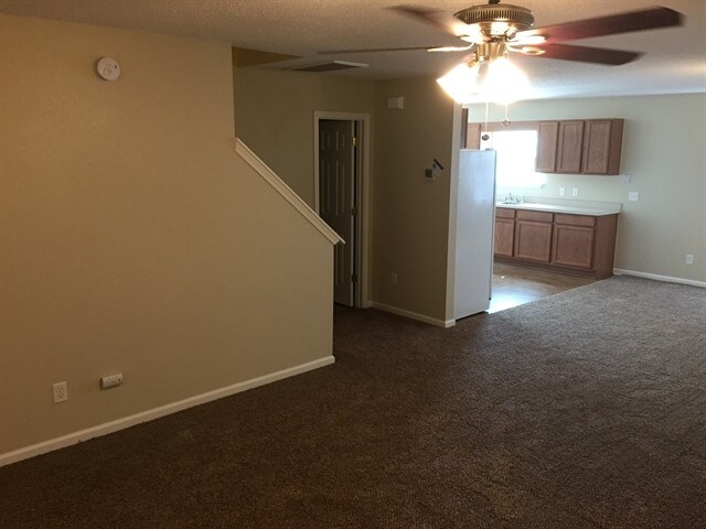 Building Photo - 12 Willow Lakes Dr