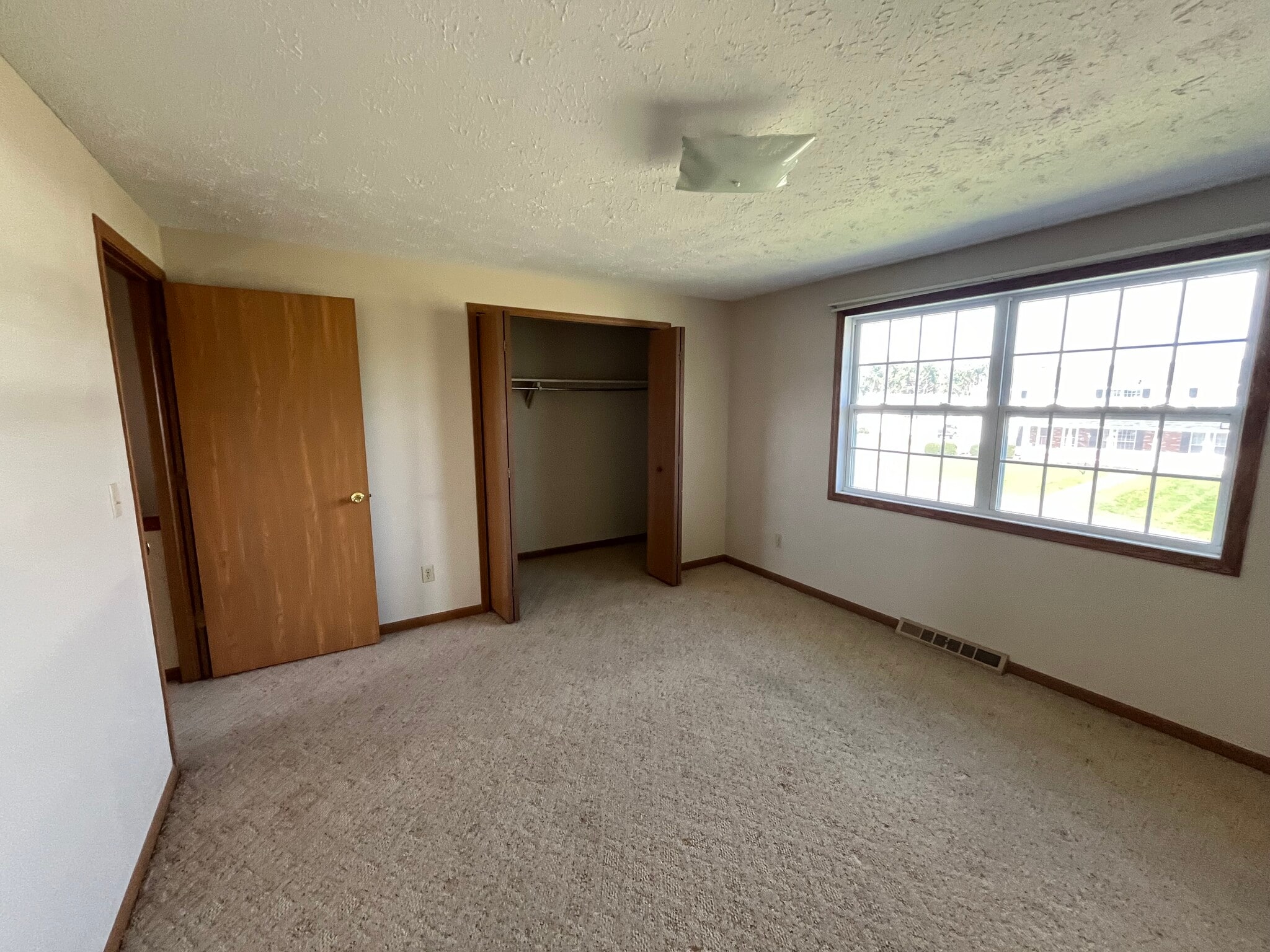 Building Photo - 1171 Yuma Cir NE