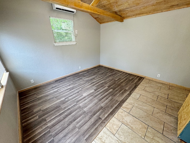 Building Photo - 419 Westhill Pl