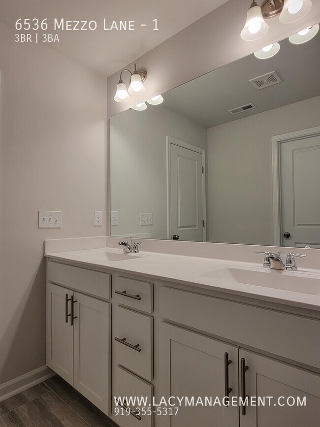 Building Photo - 6536 Mezzo Ln
