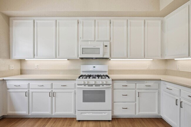 Building Photo - 4125 Fireside Ct