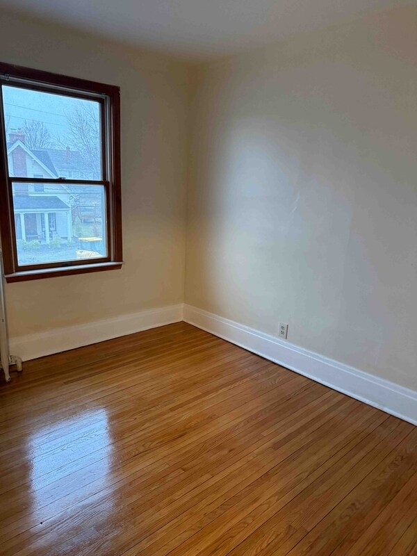 Building Photo - 59 Mullen St