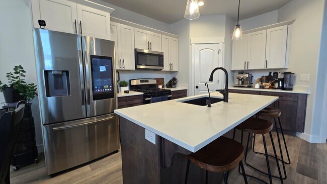 Building Photo - 13519 Langdon Dr