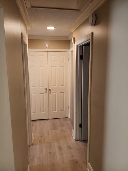 Building Photo - 5100 Belfast Dr