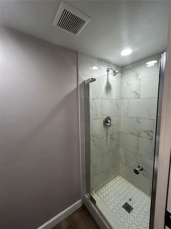 Building Photo - 4089 Lake Forest Dr