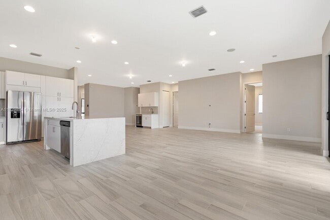 Building Photo - 13130 Addilyn Ct