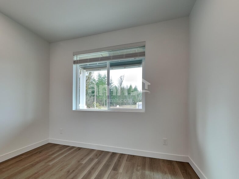 Building Photo - 7622 Brenden St SW