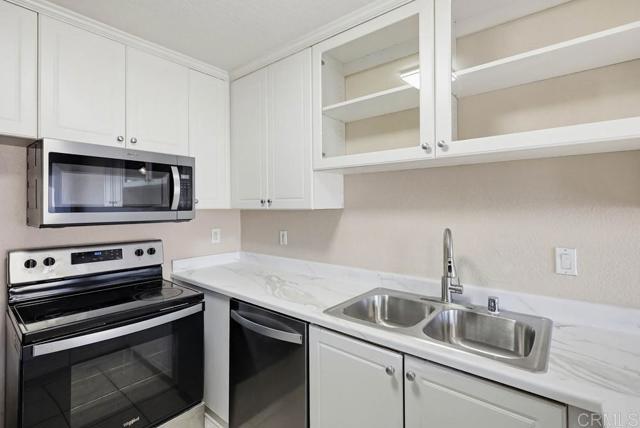 Building Photo - 1025 Estes St